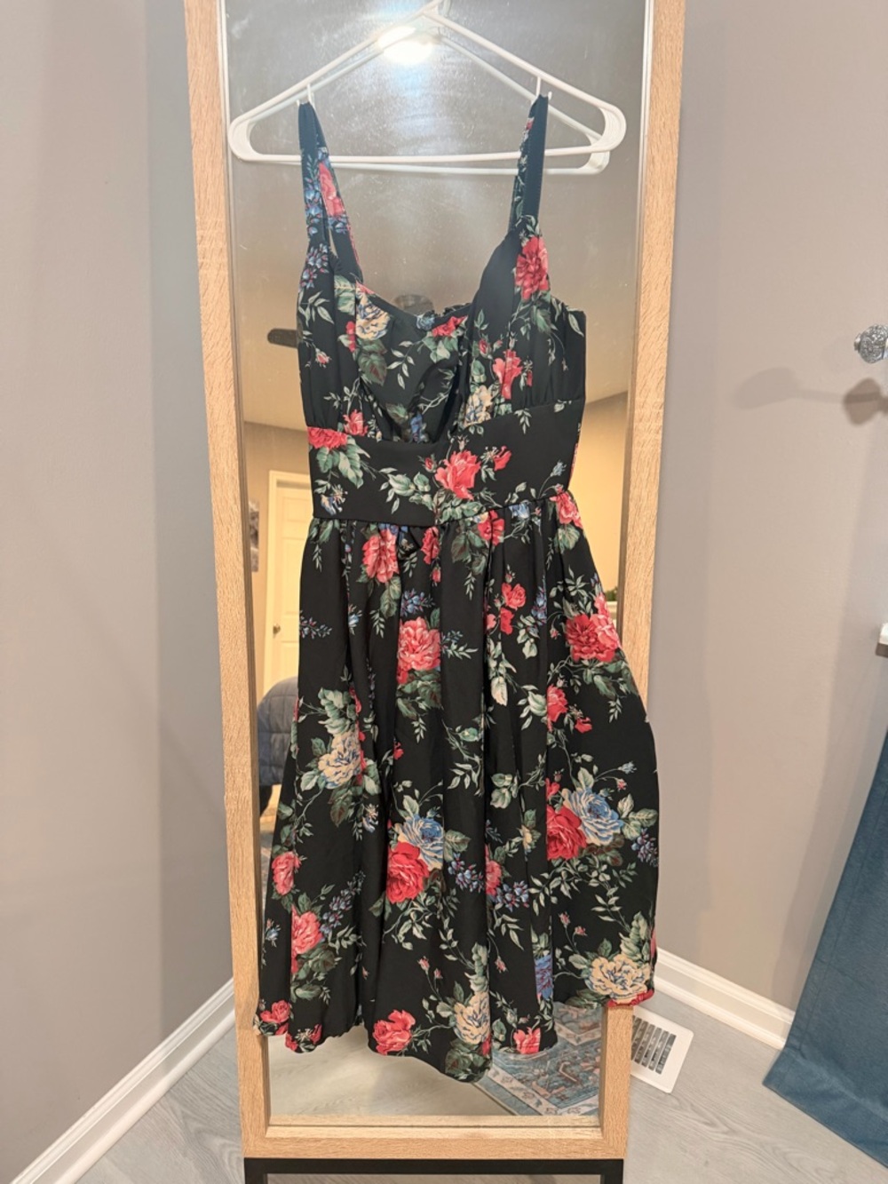 Ingenue Dress in Black Floral Print - Picture 2 of 3